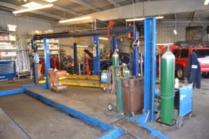 Texas Auto Repair: When to Choose Self-Repairs or Professional Service 1 Texas Auto Repair: When to Choose Self-Repairs or Professional Service